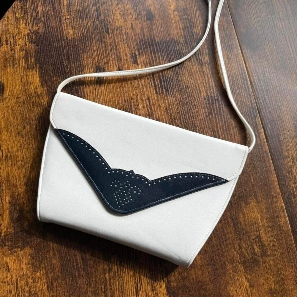 N/A vintage white